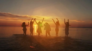 Bachelor Group Dancing Coverfoto til YouTube-kanal template