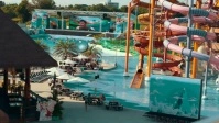 Beautiful Water Park Thumbnail sa YouTube template