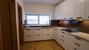 Brown beautifull kitchen video YouTube-miniature Template