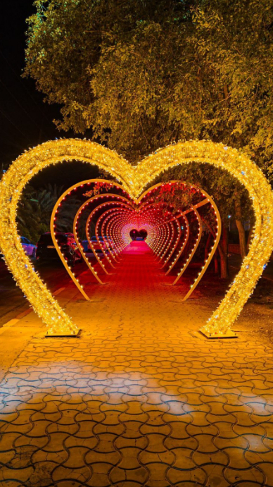 Brown Maximalist Romantic Heart Light Tunnel Background For Love ...