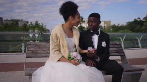 Brown Couple  Wedding Planning Coverfoto til YouTube-kanal Template