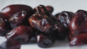 Dates Fruit YouTube 频道封面图片 template