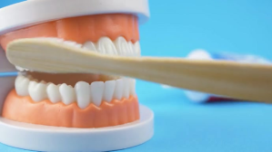 Dentist Clinic Work YouTube Thumbnail template