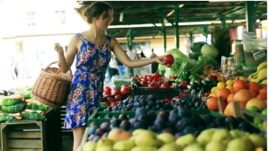 Girl buy fruits and vegetable on market YouTube Duimnael template