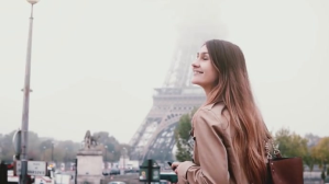 Grey Girl See the Eiffel Tower YouTube-thumbnail Template