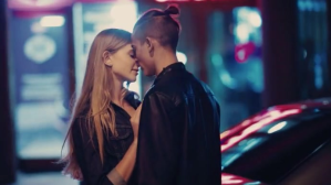 happy kiss day Coverfoto til YouTube-kanal template