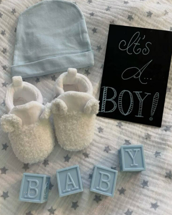 Modern & Minimal Baby Announcement Template Instagram Portrait