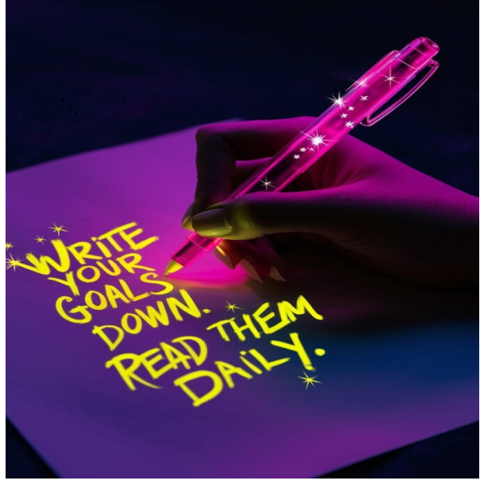 Neon write your goals and ready them daily Instagram 帖子 template
