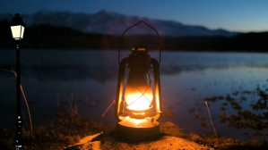 Черный Old Lamp YouTube Thumbnail Template