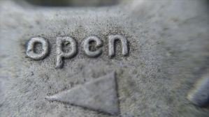 Open Sign Zoom Background Presentación (16:9) template