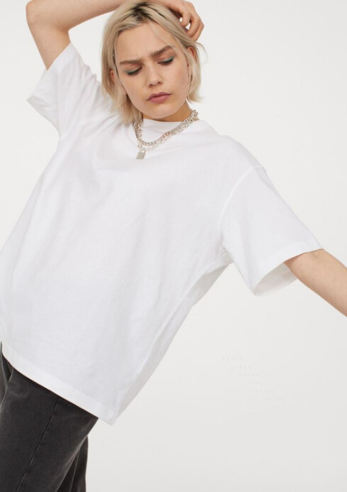 Professional Trendy Apparel Tshirts Design  A4 template