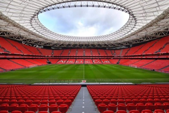 Plantilla de Rojo Football Stadium Pósters | PosterMyWall