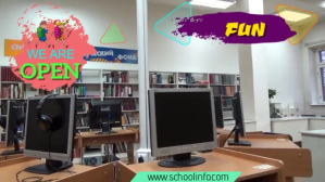 Grå School Opening Announcement Digital Display Template