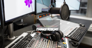 VIDEO FOR PODCAST ON YOUTUBE Annuncio Facebook template