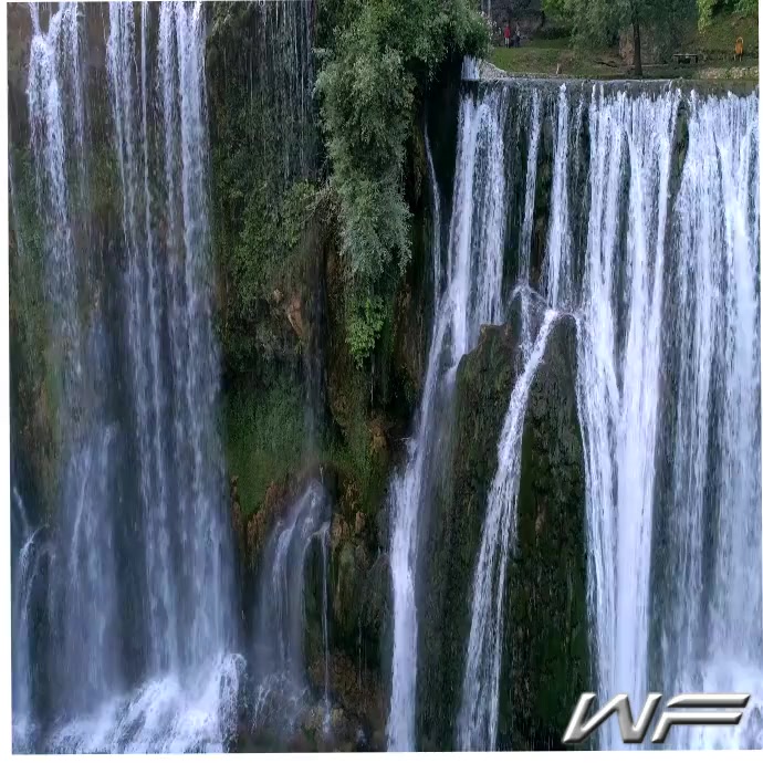 Waterfall Publicação no Instagram template