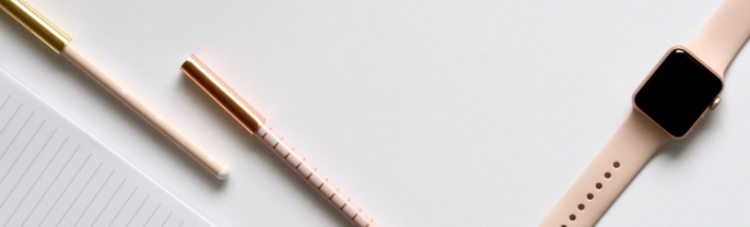 白色办公桌linkedin背景模板 Postermywall 白色办公桌linkedin背景模板 Postermywall